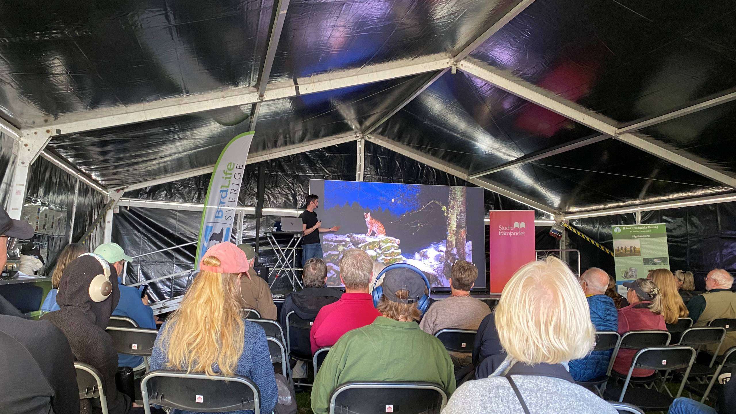 Denat Lahi holds a lecture at Falsterbo Bird Show 2026.