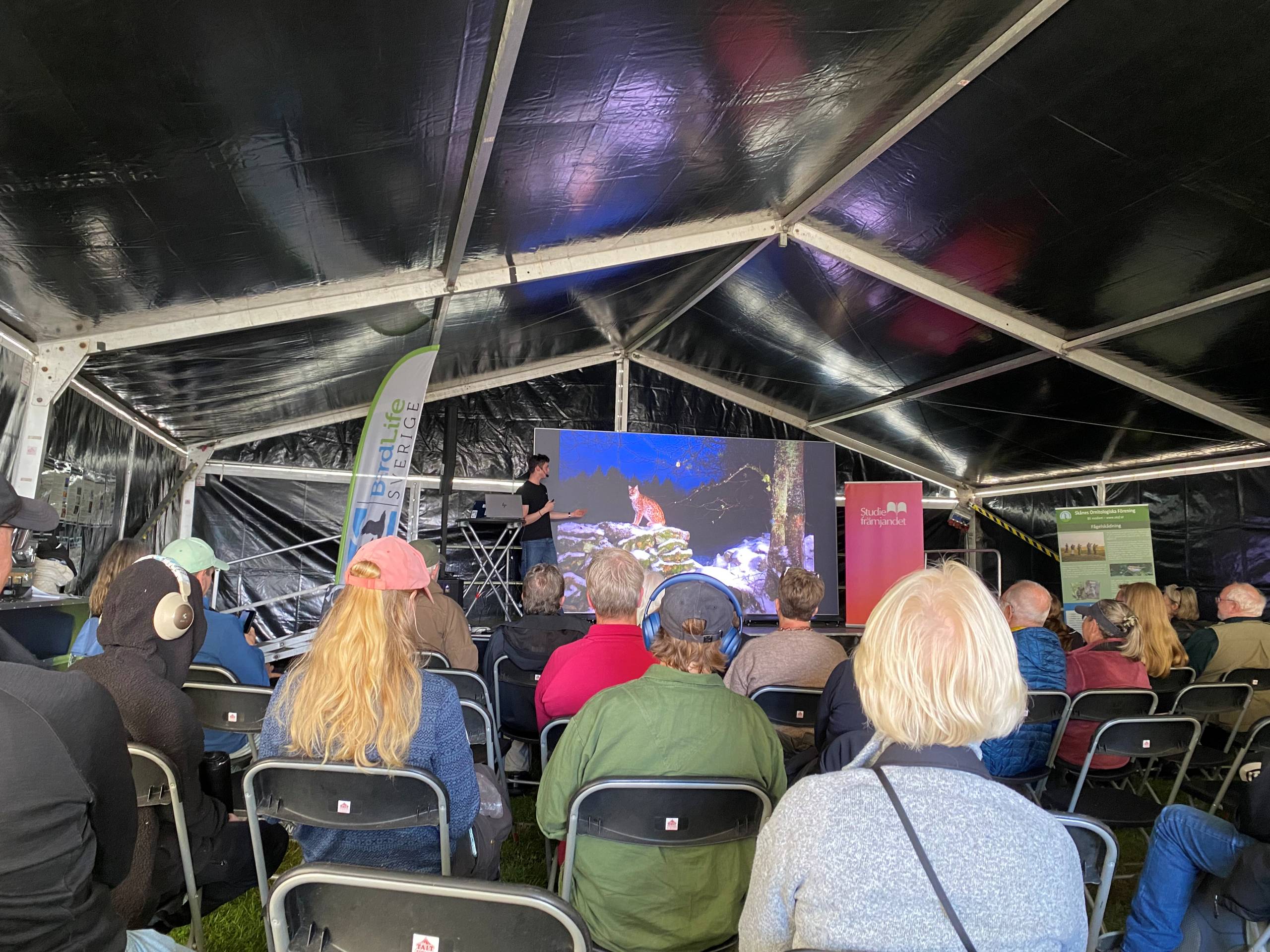 Denat Lahi holds a lecture at Falsterbo Bird Show 2026.